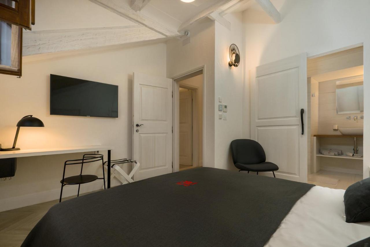 Hotel Palazzo De Bona Ragusa Esterno foto